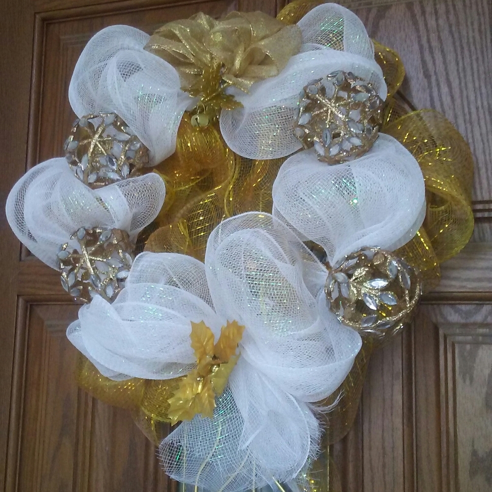 Christmas door wreath